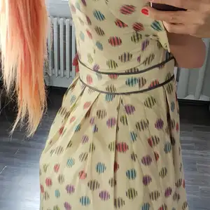 Staromódní šatičky