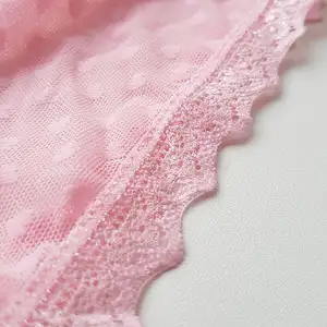 Velmi úzké pink kraťáskové kalhotky