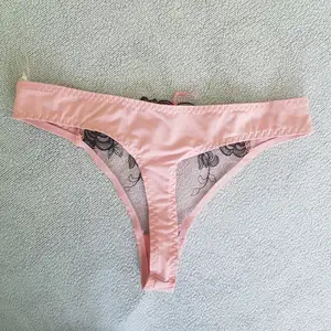 Průhledné tanga  orgasmus v ceně