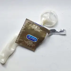 Použitý bezlatexový kondom
