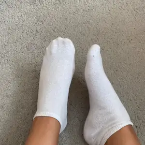 Nošené bílé ponožky