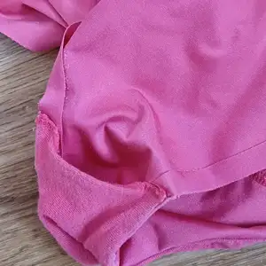 Růžové bezešvé pružné kalhotky