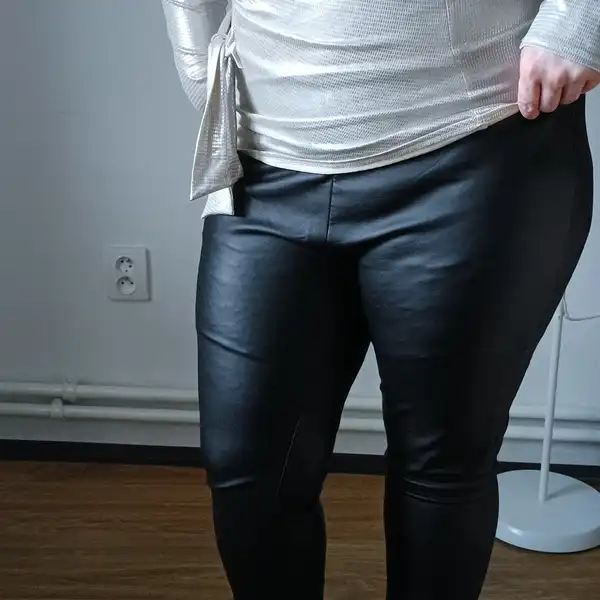 Sexy lesklý top halenka XL - XXL