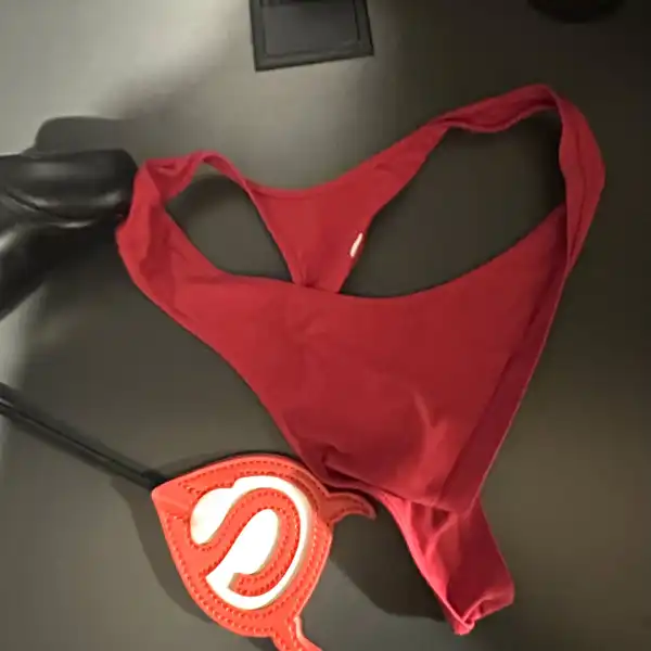 Červené tanga