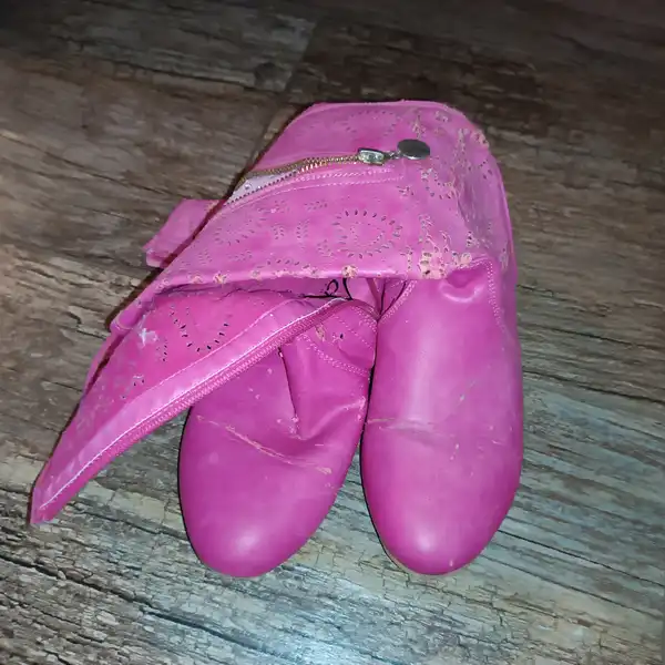 Starý smradlavý růžový křusny