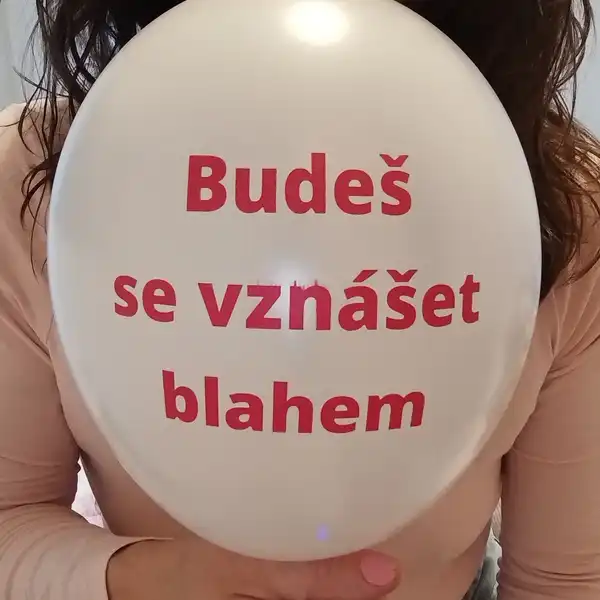 3 balonky