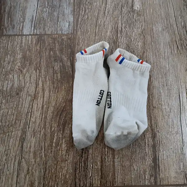 Kotníkové toxické ponožky