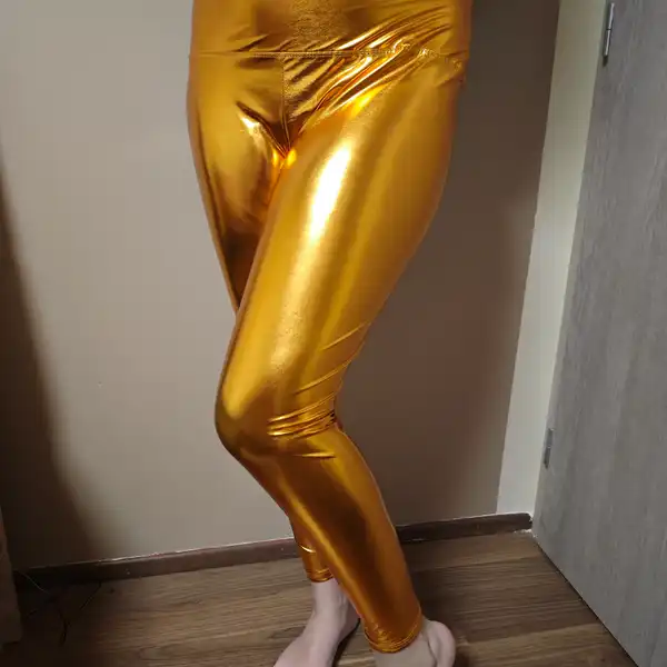 Exkluzivní zlaté legíny