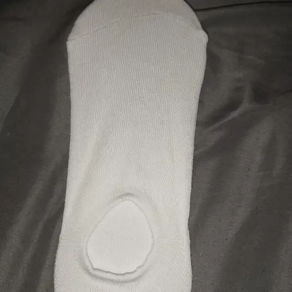 Bílé ťapičky