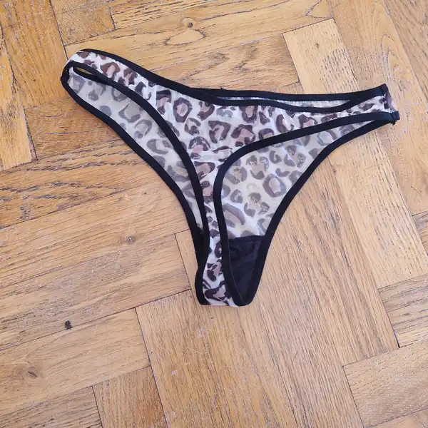 Tygrovaná tanga