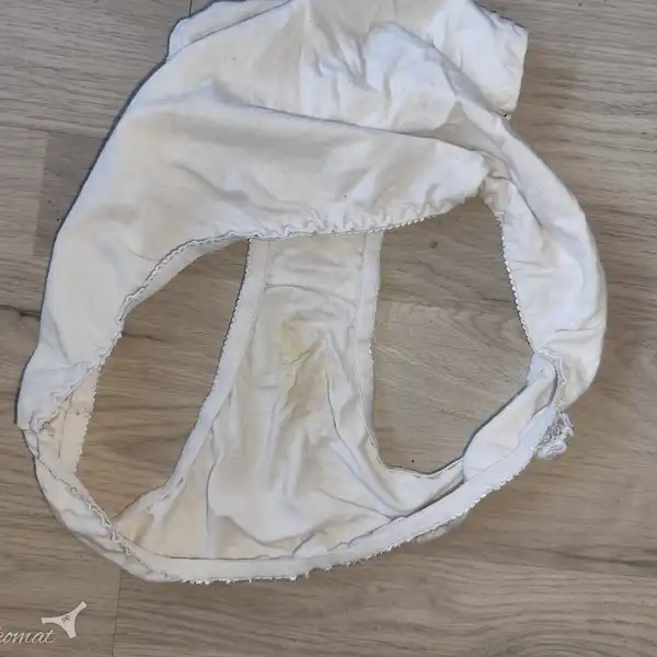 Troje z prádelního koše
