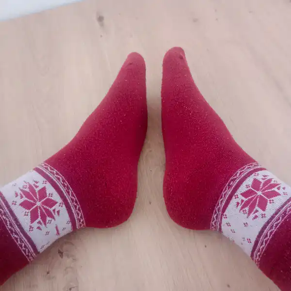 Ponožky z koše na prádlo