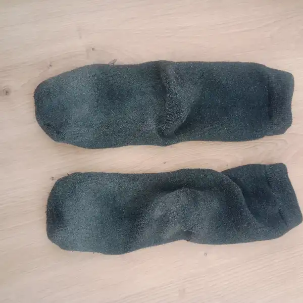 Ponožky z koše na prádlo