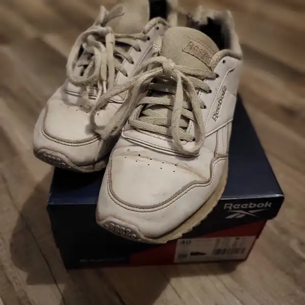 Reebok tenisky - pro tebe staré, pro mě nové