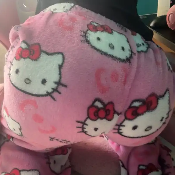 hello kitty tepláky