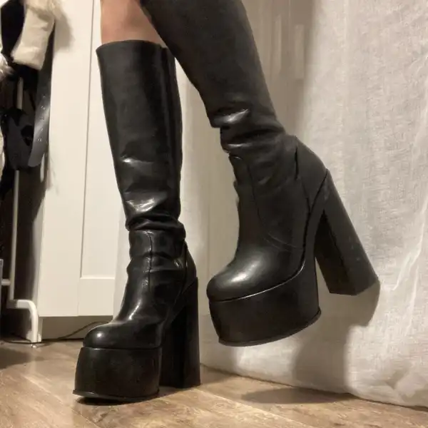 missi boots