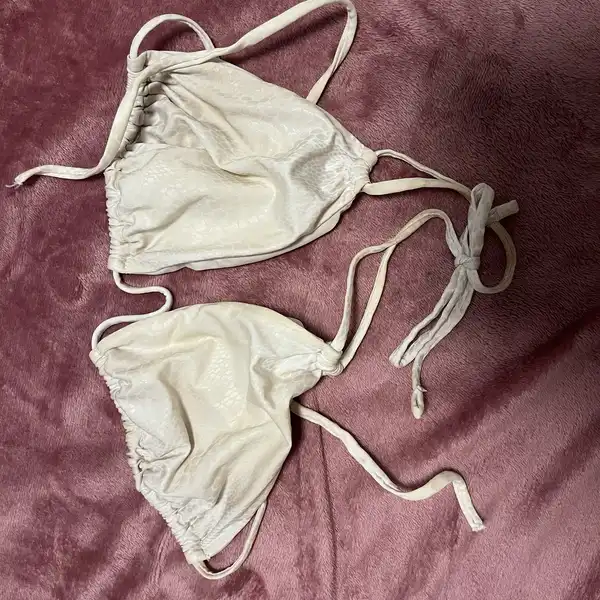 Plavková podprsenka