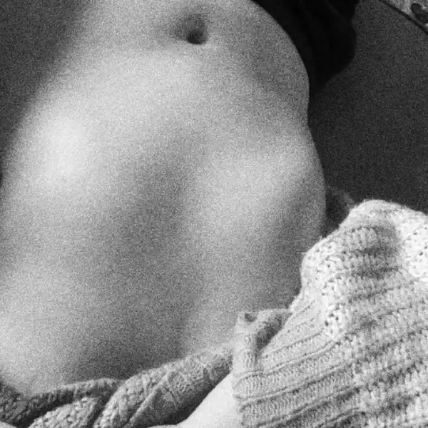 Je mi smutno, udělej mi radost